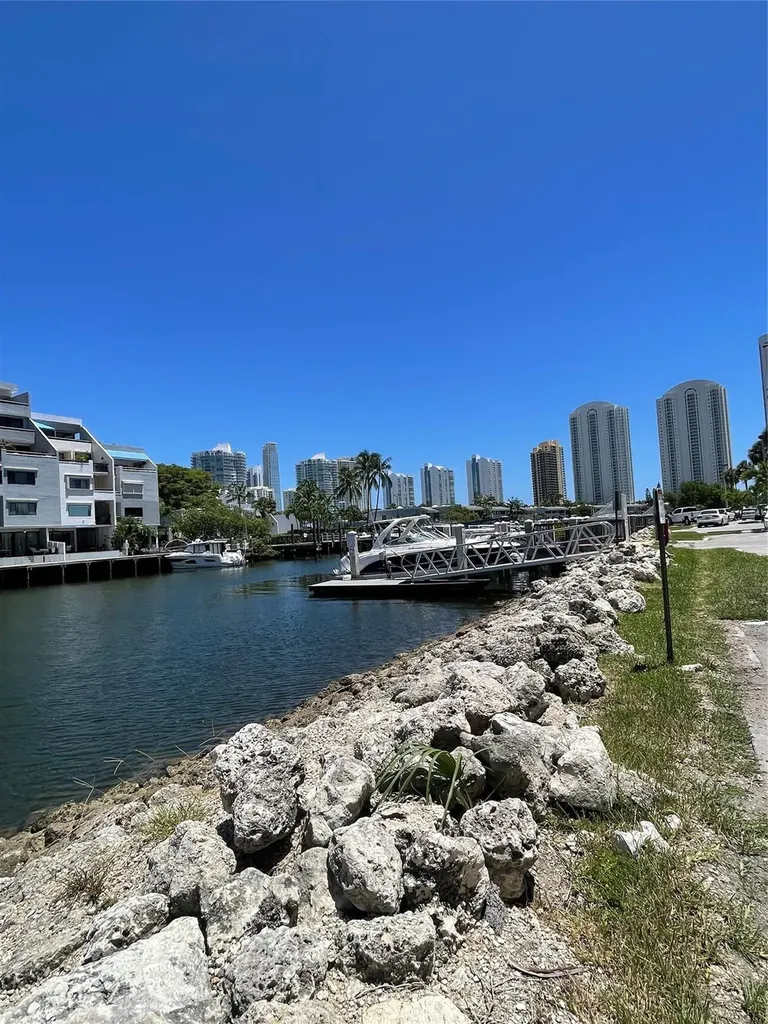 400 Kings Point Drive Sunny Isles Beach FL 33160