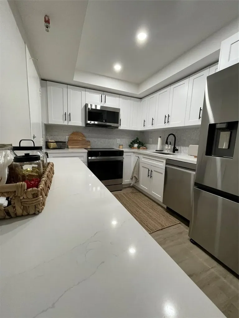 400 Kings Point Drive Sunny Isles Beach FL 33160