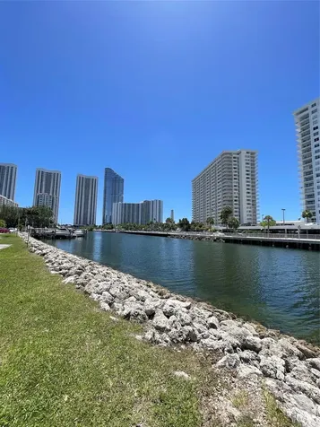 400 Kings Point Drive Sunny Isles Beach FL 33160