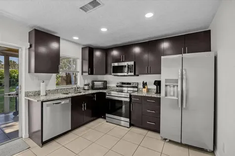 1549 SE Minorca Avenue Port St Lucie FL 34952
