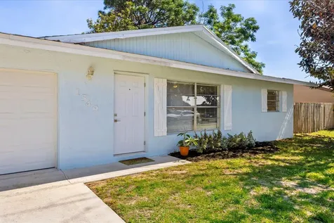 1549 SE Minorca Avenue Port St Lucie FL 34952