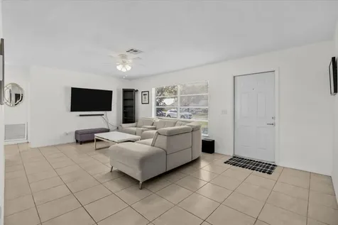 1549 SE Minorca Avenue Port St Lucie FL 34952