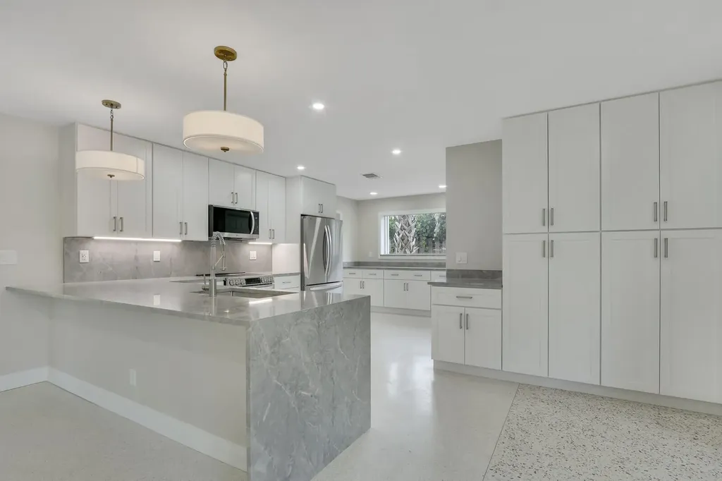 732 Pelican Way North Palm Beach FL 33408