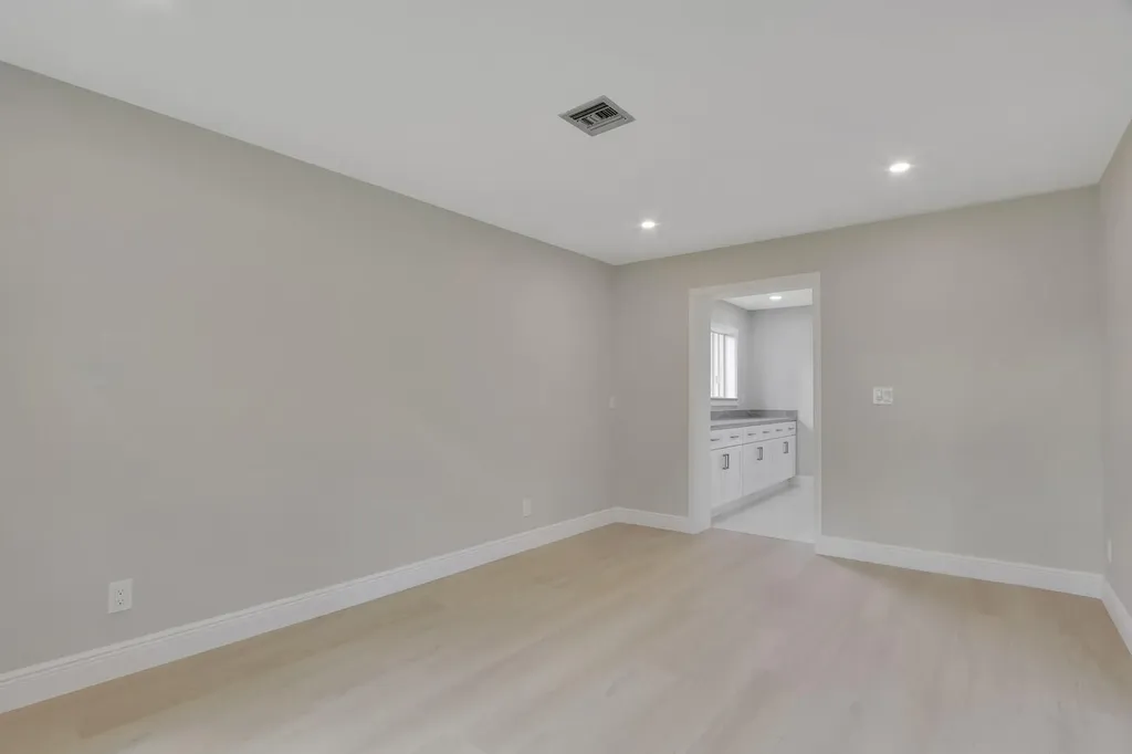 732 Pelican Way North Palm Beach FL 33408