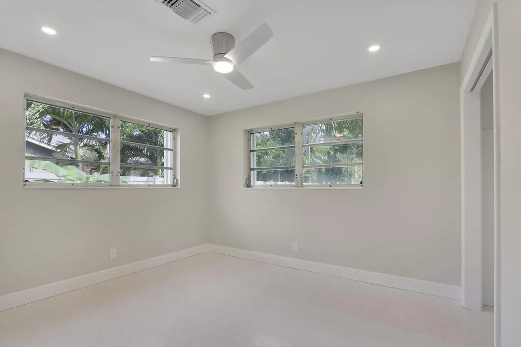 732 Pelican Way North Palm Beach FL 33408