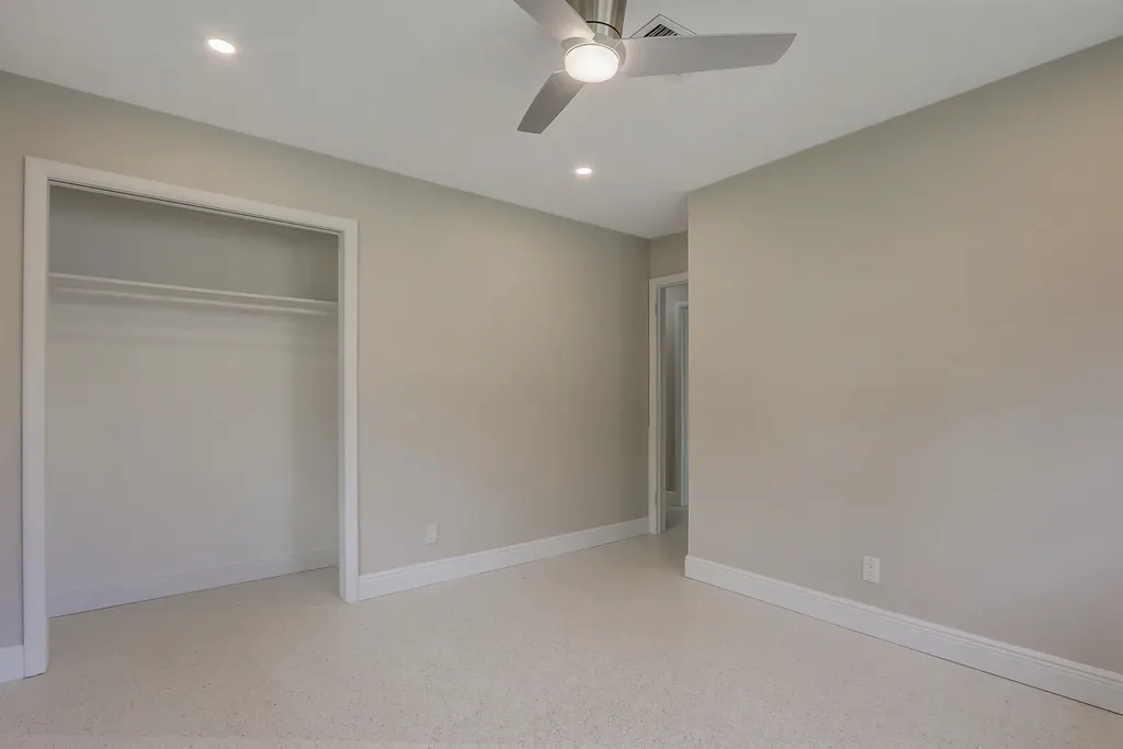 732 Pelican Way North Palm Beach FL 33408