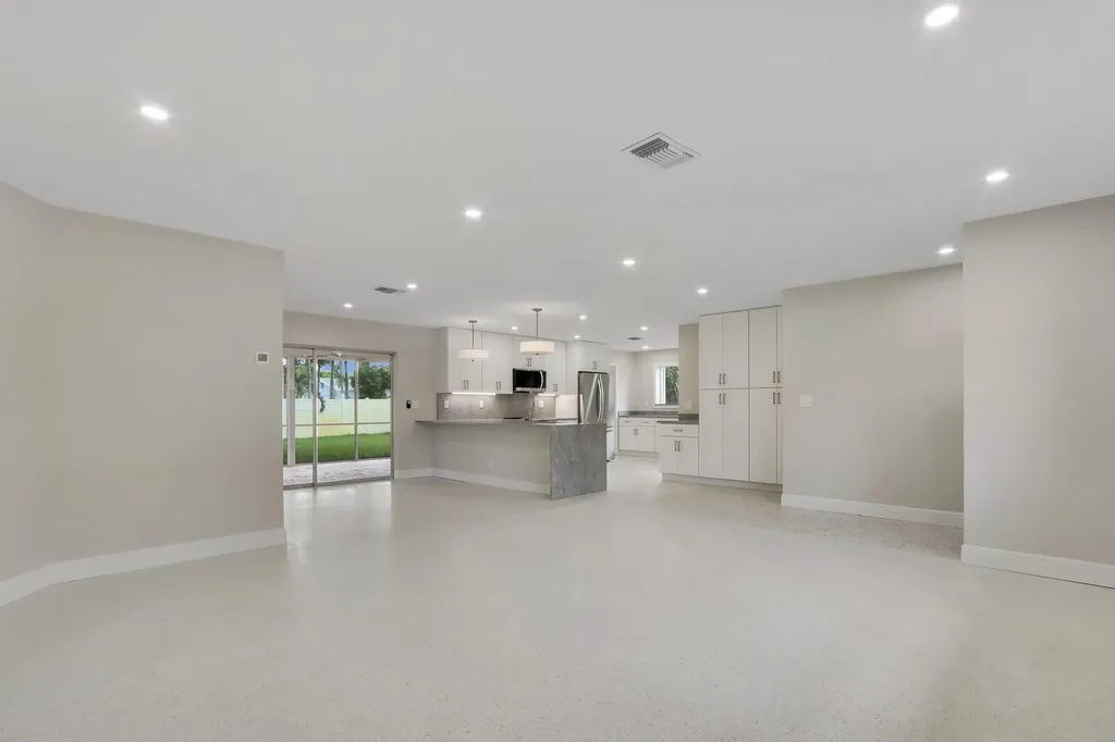 732 Pelican Way North Palm Beach FL 33408
