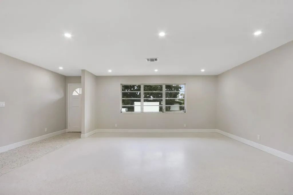 732 Pelican Way North Palm Beach FL 33408