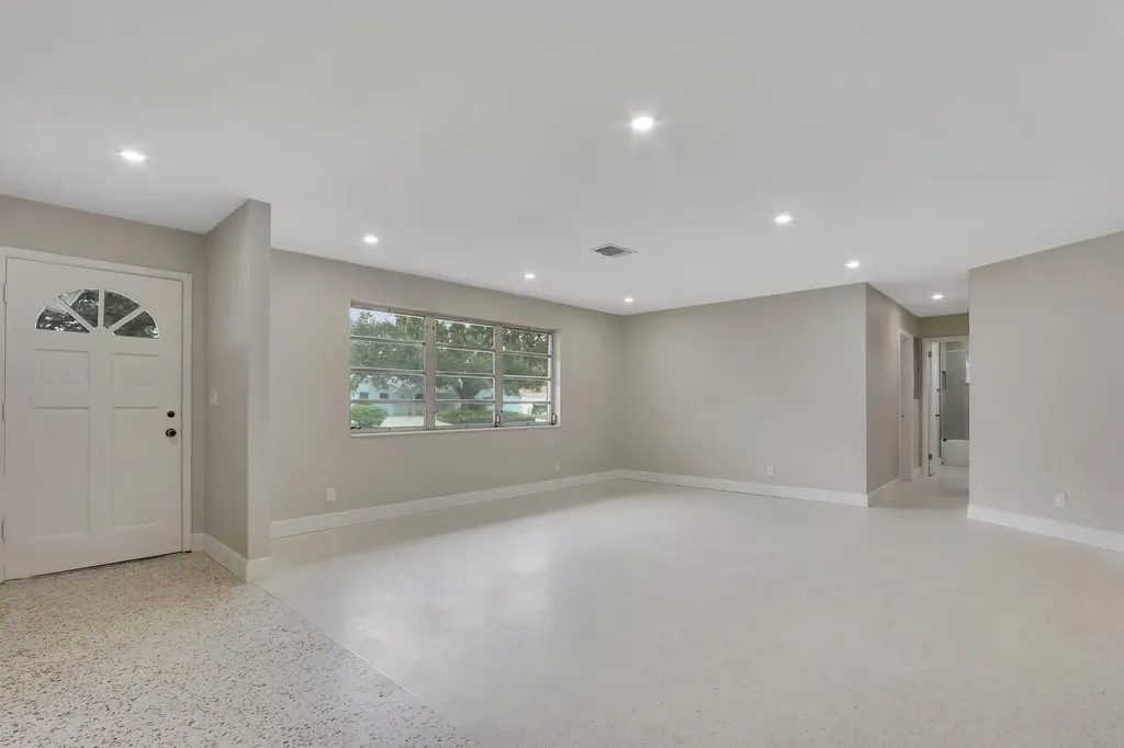 732 Pelican Way North Palm Beach FL 33408