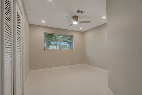 732 Pelican Way North Palm Beach FL 33408