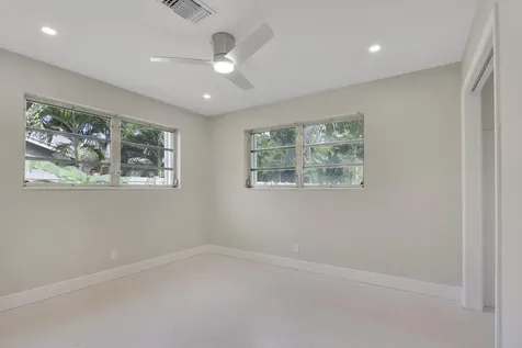 732 Pelican Way North Palm Beach FL 33408
