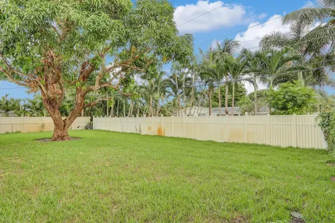 732 Pelican Way North Palm Beach FL 33408