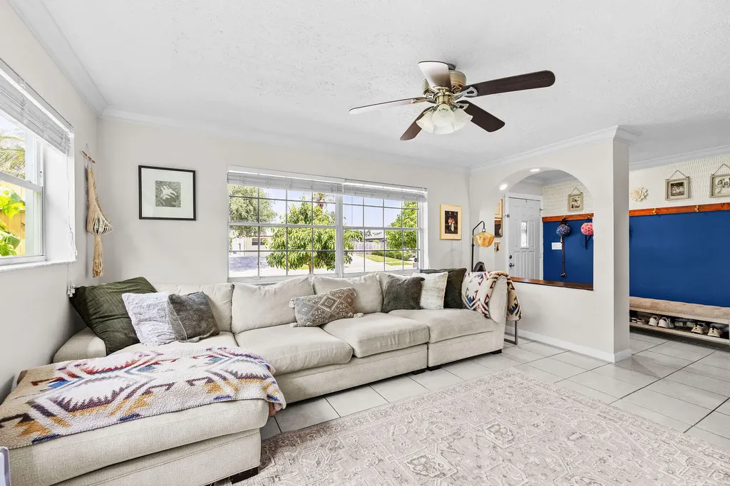 4366 Bamboo Drive Palm Beach Gardens FL 33410
