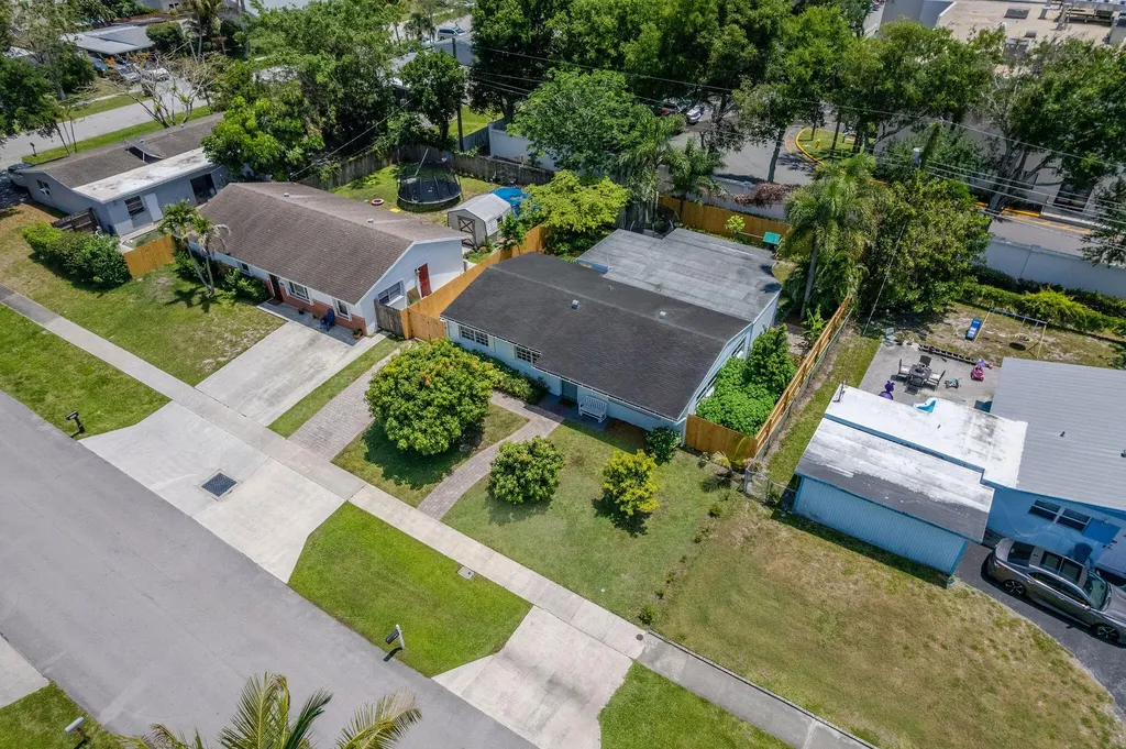 4366 Bamboo Drive Palm Beach Gardens FL 33410