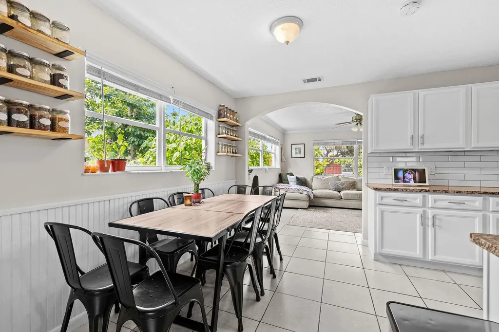 4366 Bamboo Drive Palm Beach Gardens FL 33410