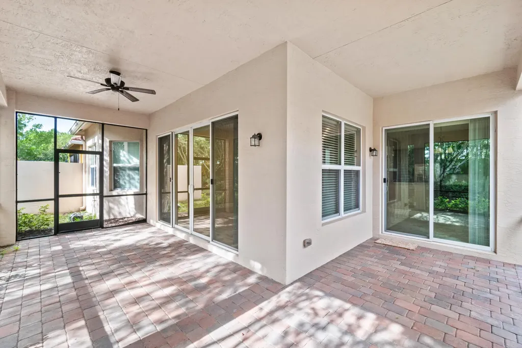 12455 Laguna Valley Terrace Boynton Beach FL 33473