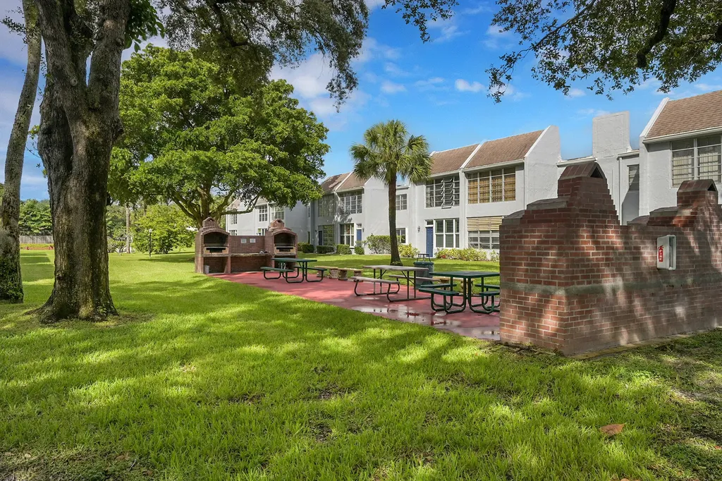 2340 SW 22nd Avenue Delray Beach FL 33445