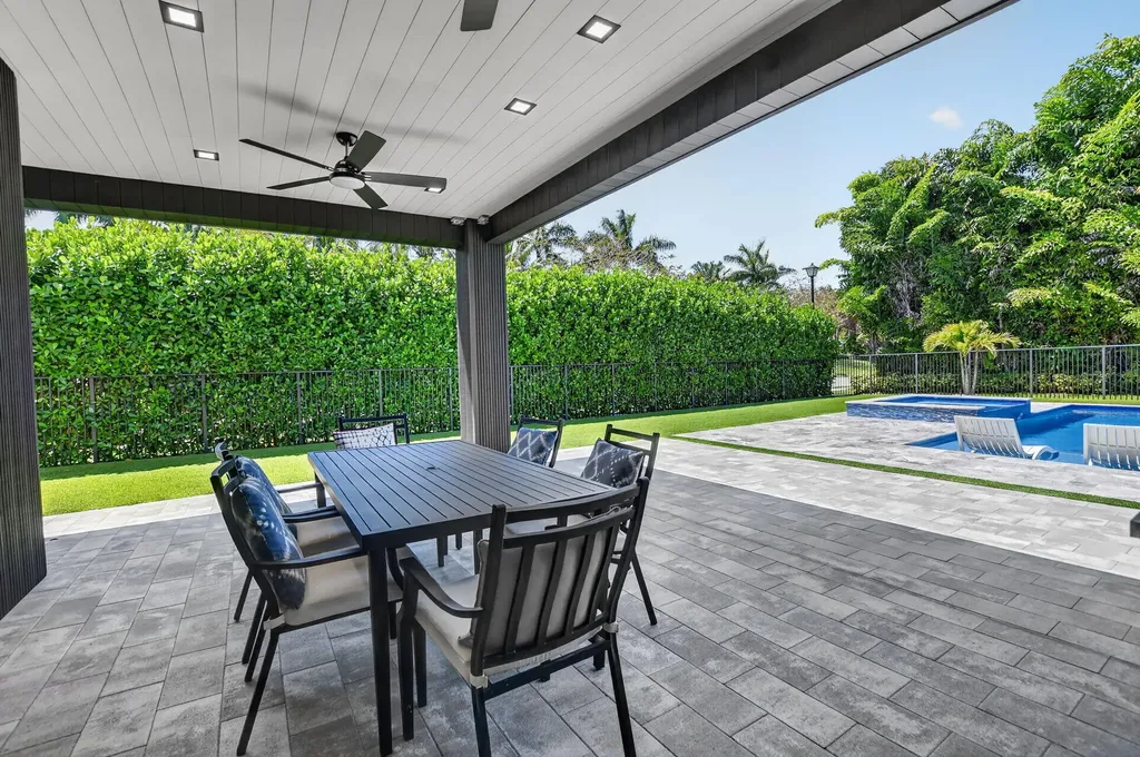8861 Quiet Inlet Lane Boca Raton FL 33496