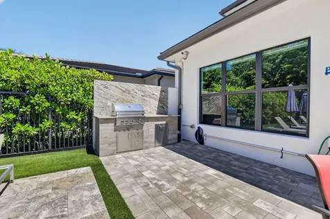 8861 Quiet Inlet Lane Boca Raton FL 33496