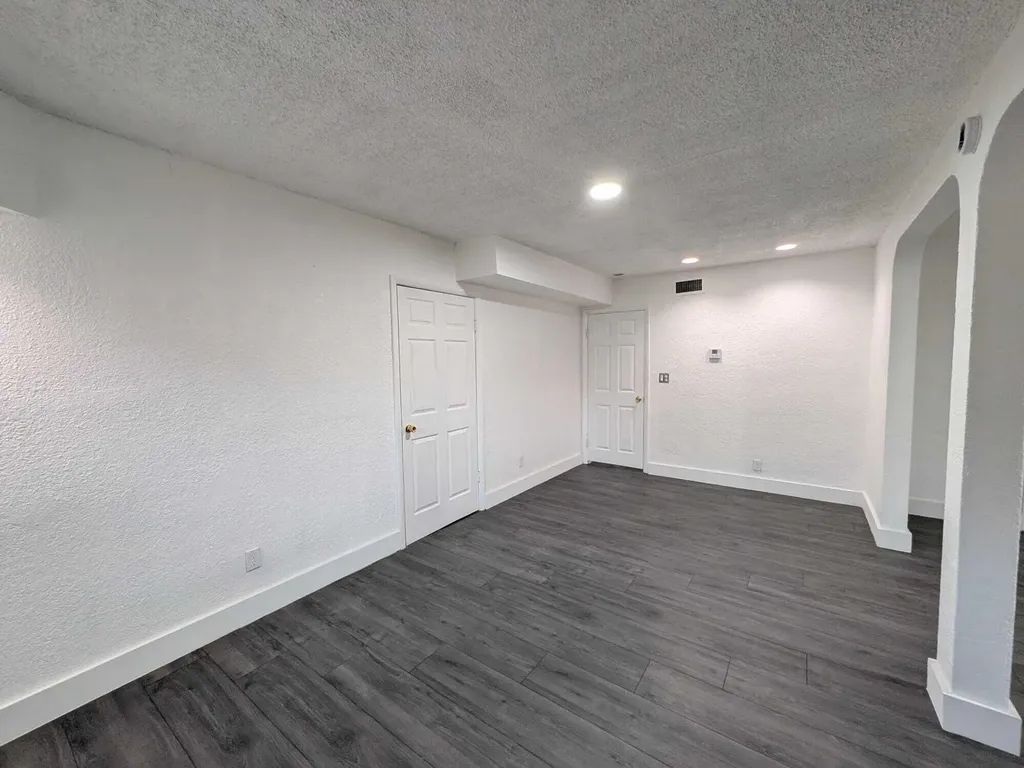 2861 NW 5th Street Pompano Beach FL 33069