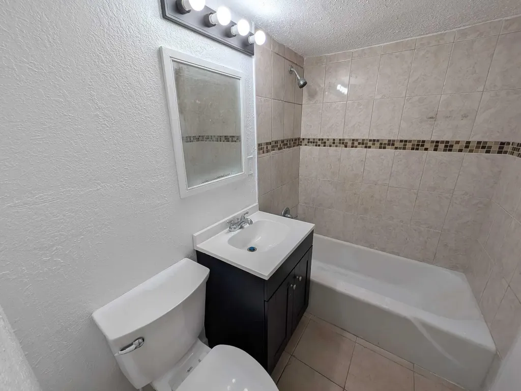 2861 NW 5th Street Pompano Beach FL 33069