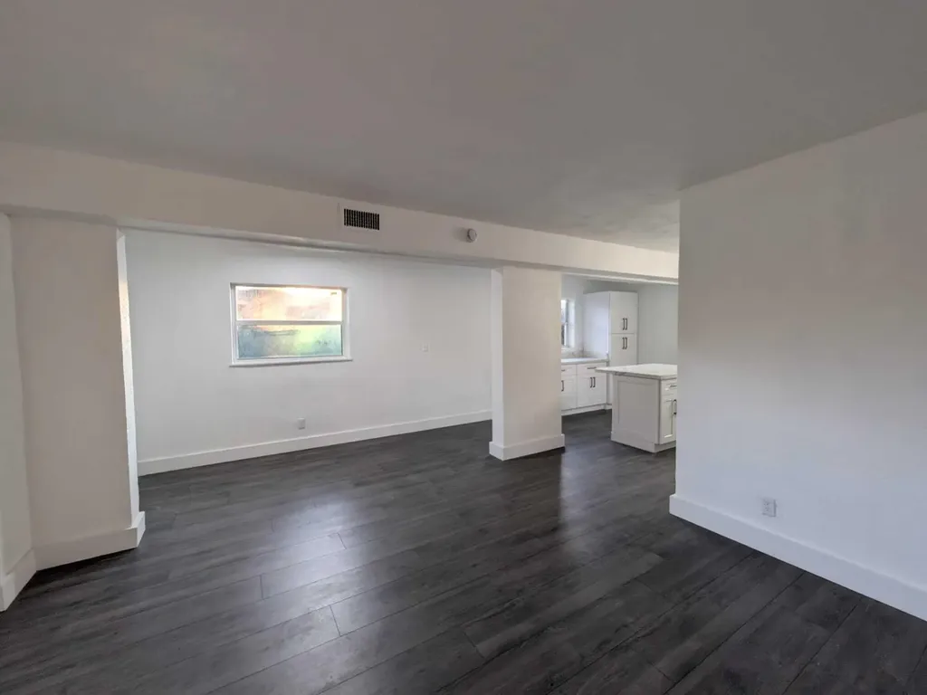 2861 NW 5th Street Pompano Beach FL 33069