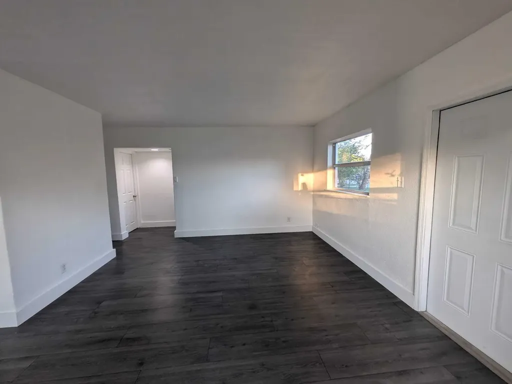 2861 NW 5th Street Pompano Beach FL 33069