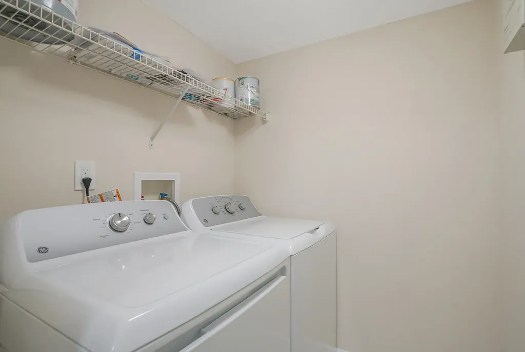 611 Villa Circle Boynton Beach FL 33435