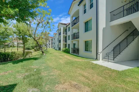 611 Villa Circle Boynton Beach FL 33435