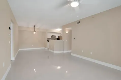 611 Villa Circle Boynton Beach FL 33435
