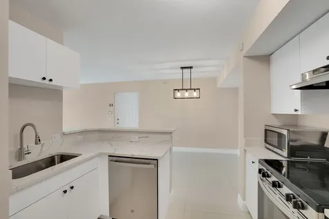 611 Villa Circle Boynton Beach FL 33435