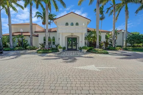611 Villa Circle Boynton Beach FL 33435