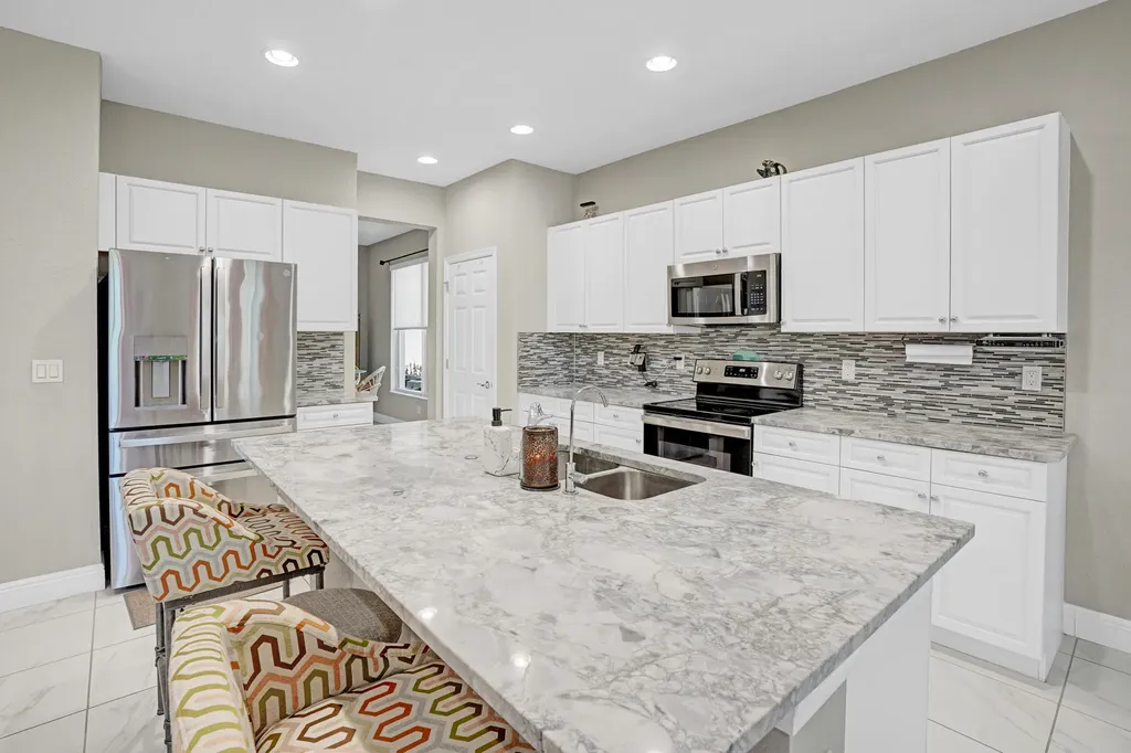 1212 NW Leonardo Circle Port St Lucie FL 34986