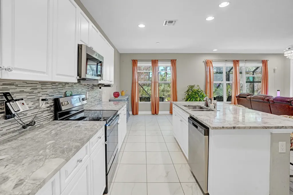 1212 NW Leonardo Circle Port St Lucie FL 34986