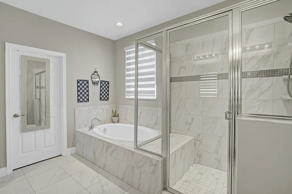 1212 NW Leonardo Circle Port St Lucie FL 34986