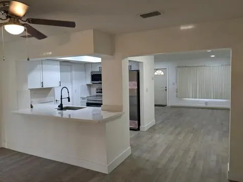 4906 NW 53rd Court Tamarac FL 33319