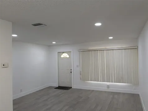 4906 NW 53rd Court Tamarac FL 33319