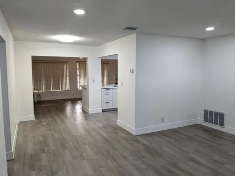 4906 NW 53rd Court Tamarac FL 33319