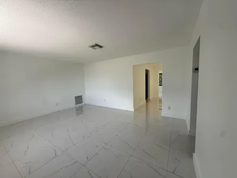 9405 NW 74th Street Tamarac FL 33321