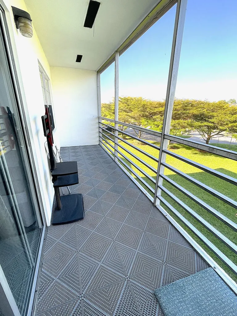 334 Brighton H Boca Raton FL 33434