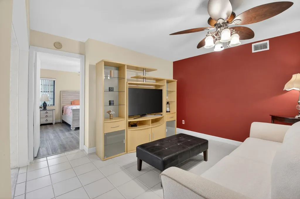 6069 Parkwalk Drive Boynton Beach FL 33472