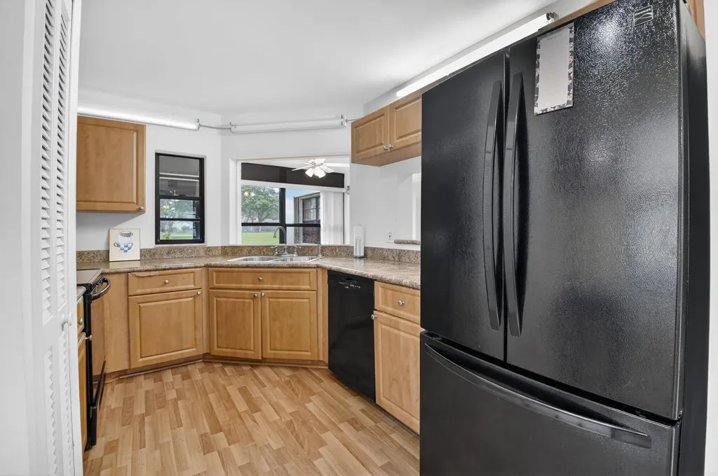 6069 Parkwalk Drive Boynton Beach FL 33472