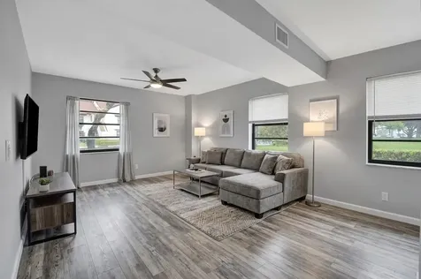 6069 Parkwalk Drive Boynton Beach FL 33472
