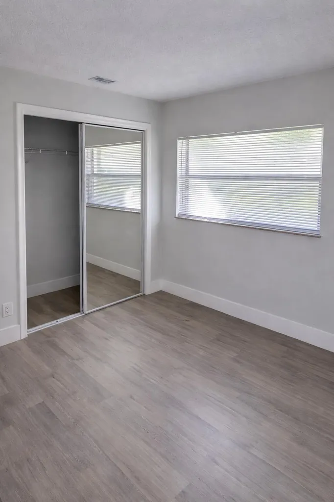 2613 SW Natura Avenue Deerfield Beach FL 33441