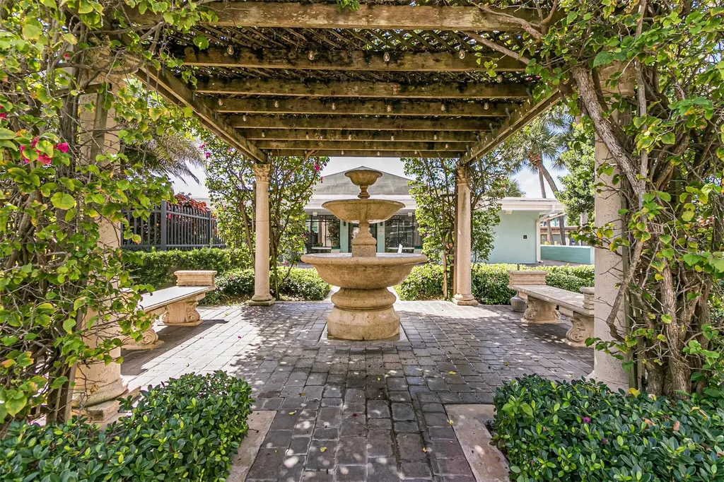 2613 SW Natura Avenue Deerfield Beach FL 33441