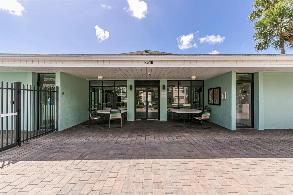 2613 SW Natura Avenue Deerfield Beach FL 33441