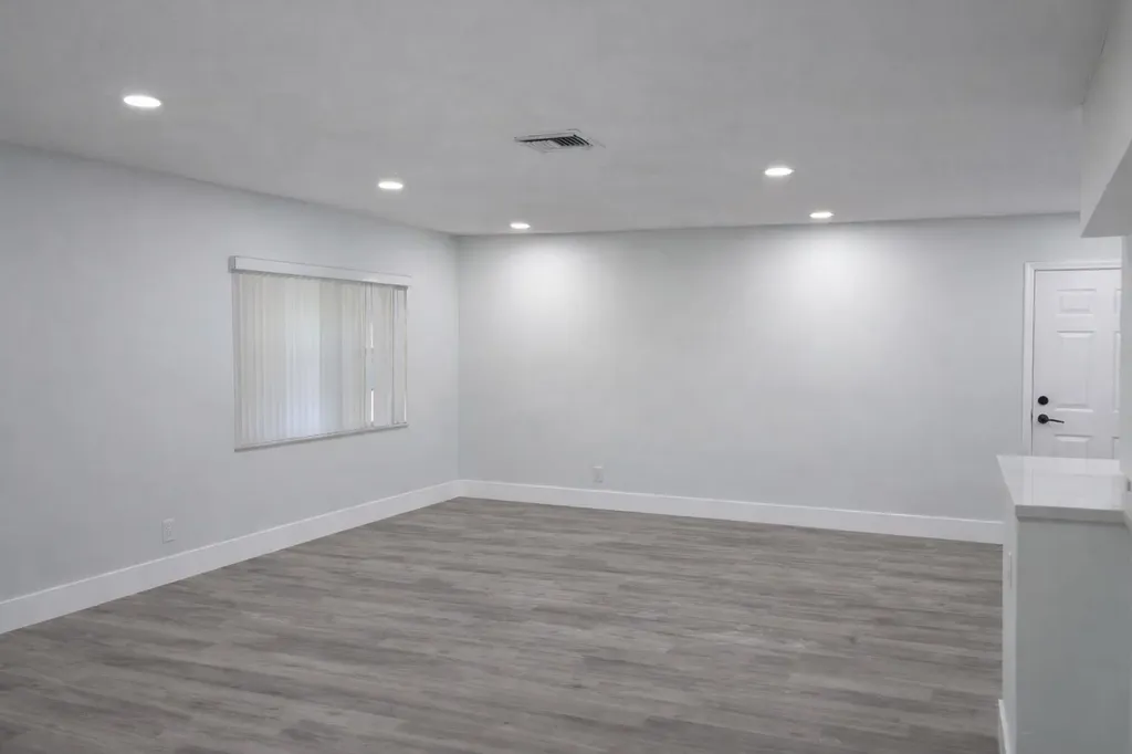 2613 SW Natura Avenue Deerfield Beach FL 33441