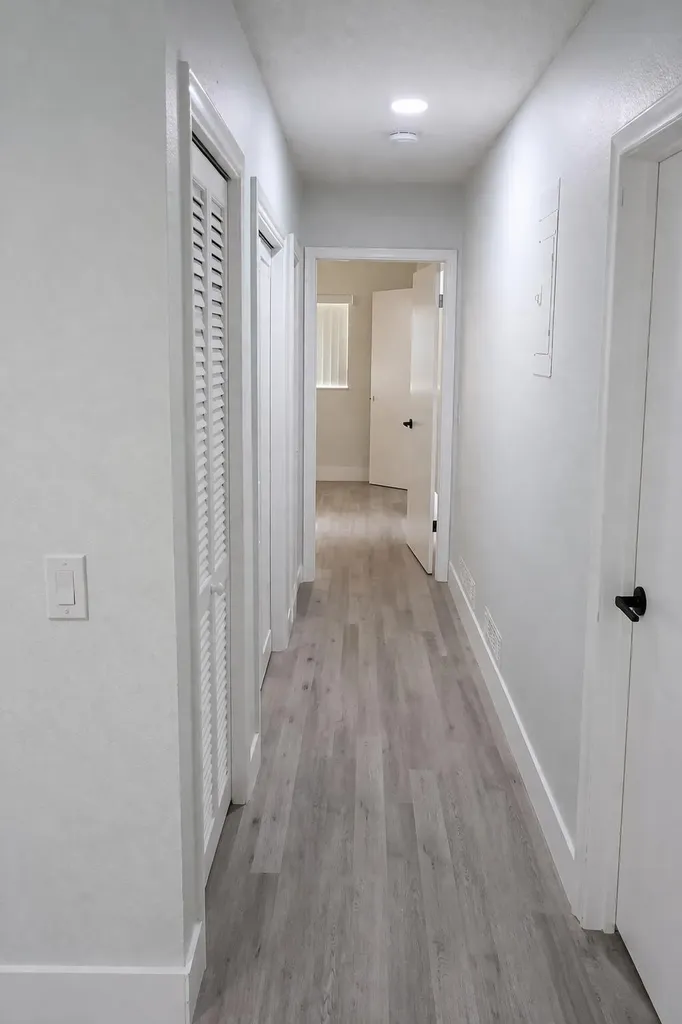 2613 SW Natura Avenue Deerfield Beach FL 33441