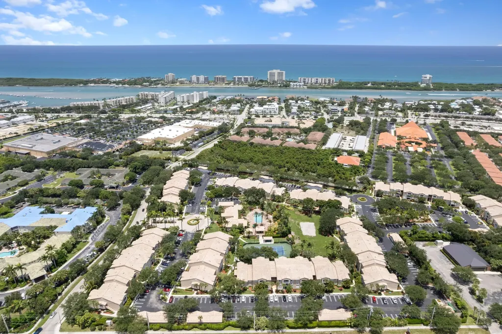 272 Village Boulevard Tequesta FL 33469