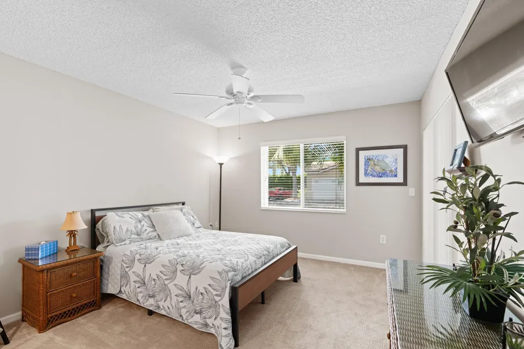 272 Village Boulevard Tequesta FL 33469